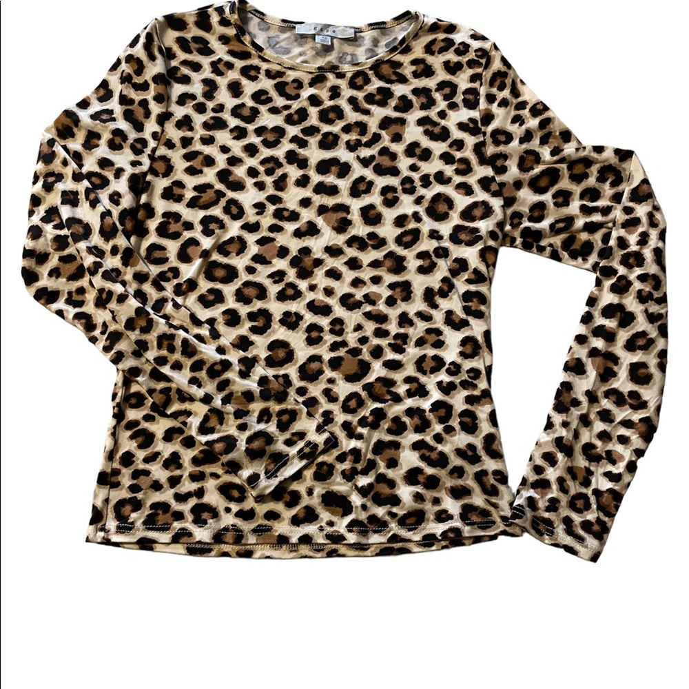 Long sleeve cheetah print very soft material